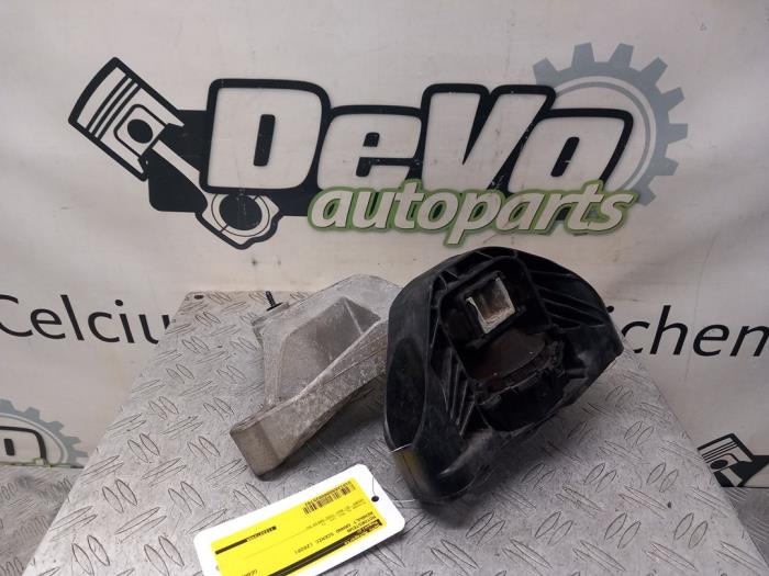 Used Engine mount Renault Grand Scénic IV (RFAR) 1.3 TCE 140 16V Price € 36,30 Inclusive VAT offered by DeVo Autoparts