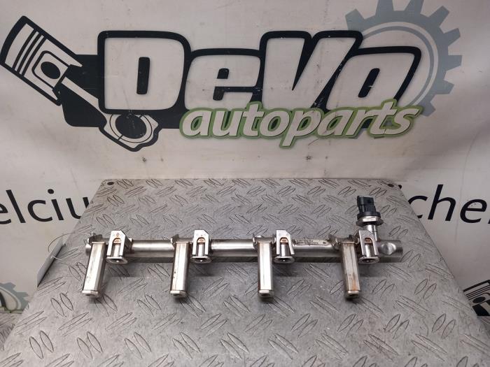 Usagé Système d'injection Ford Fiesta 6 ST 1.6 ST 16V Prix € 30,25 Prix TTC proposé par DeVo Autoparts