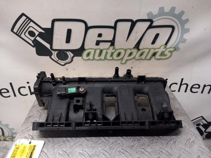 Used Intake manifold Renault Kadjar (RFEH) 1.2 Energy TCE 130 Price € 42,35 Inclusive VAT offered by DeVo Autoparts