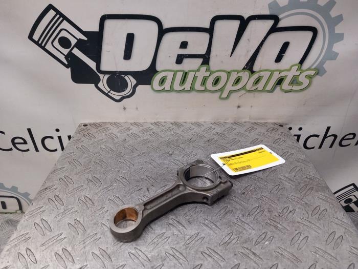 Usagé Bielle Renault Trafic (1FL/2FL/3FL/4FL) 1.6 dCi 140 Twin Turbo Prix € 36,30 Prix TTC proposé par DeVo Autoparts