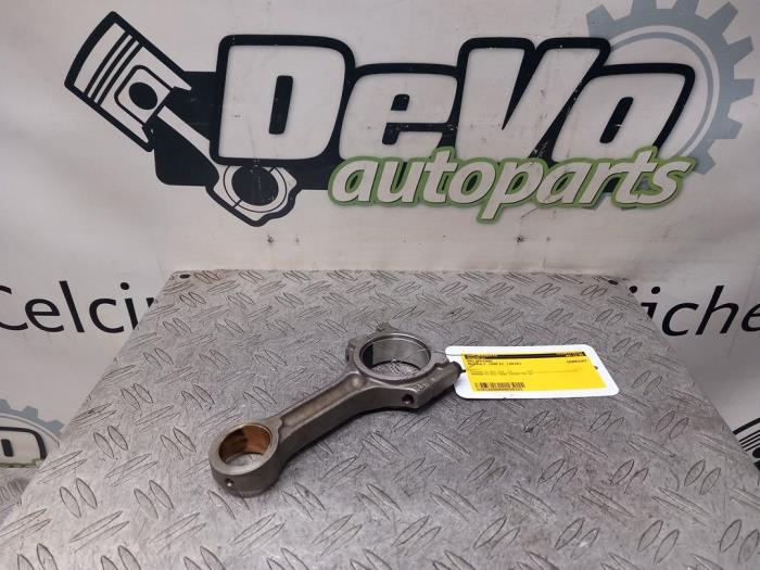 Usagé Bielle Renault Trafic (1FL/2FL/3FL/4FL) 1.6 dCi 140 Twin Turbo Prix € 36,30 Prix TTC proposé par DeVo Autoparts