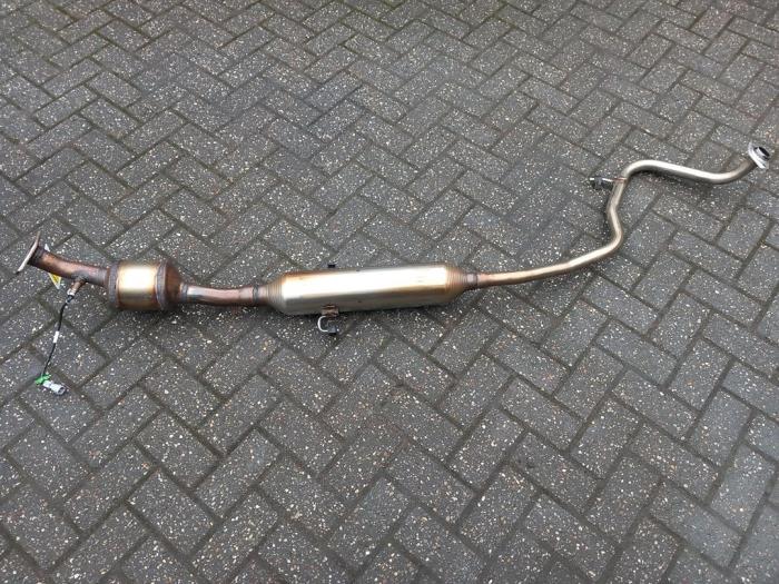 Used Front pipe + catalyst Toyota Yaris Cross (PB1/PJ1) 1.5 12V Hybrid 130 Price € 363,00 Inclusive VAT offered by DeVo Autoparts