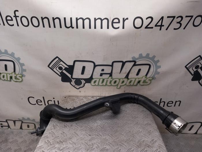 Gebrauchte Intercooler Rohr Renault Kadjar (RFEH) 1.3 TCE 140 FAP 16V Preis € 72,60 Mit Mehrwertsteuer angeboten von DeVo Autoparts
