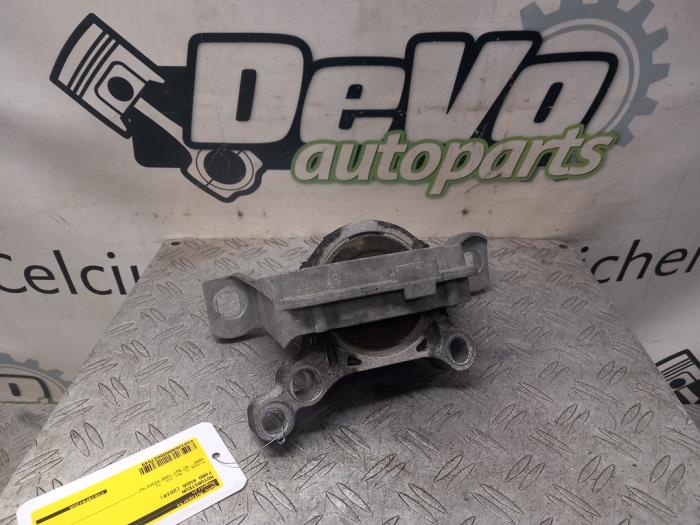 Used Engine mount Ford Kuga II (DM2) 1.5 EcoBoost 16V 182 Price € 40,00 Margin scheme offered by DeVo Autoparts