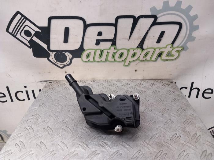 Usagé Ventilation carter Ford Focus 4 Wagon 1.0 EcoBoost 12V Hybrid 125 Prix € 30,25 Prix TTC proposé par DeVo Autoparts