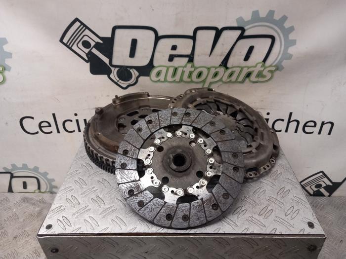Gebrauchte Kupplungsset (komplett) Renault Captur I (2R) 1.3 TCE 150 16V Preis € 272,25 Mit Mehrwertsteuer angeboten von DeVo Autoparts