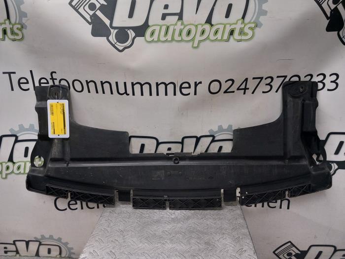 Usados Parachoque placa base Austin Mini Open (R52) 1.6 16V One Precio € 36,30 IVA incluido ofrecido por DeVo Autoparts