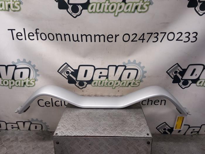 Begagnade Störtbåge Opel Tigra Twin Top 1.4 16V Pris € 48,40 Inklusive moms erbjuds av DeVo Autoparts