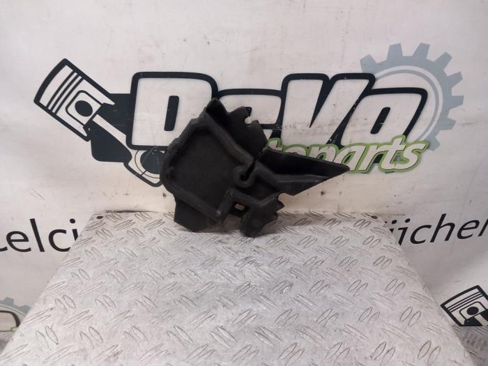 Usagé Divers Toyota Yaris Cross (PB1/PJ1) 1.5 12V Hybrid 4x4 Prix € 30,25 Prix TTC proposé par DeVo Autoparts