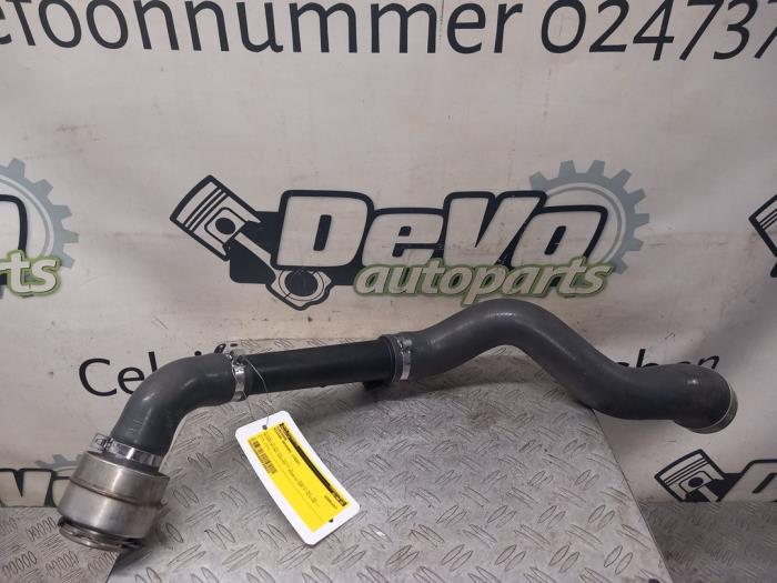 Gebrauchte Intercooler Schlauch Nissan Qashqai (J11) 1.3 DIG-T 140 16V Preis € 84,70 Mit Mehrwertsteuer angeboten von DeVo Autoparts
