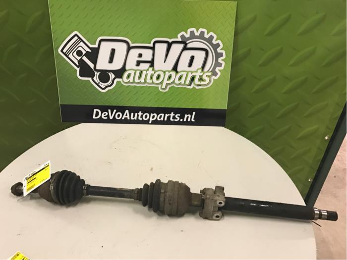 Front drive shaft, right from a Opel Astra H (L48)  2007
