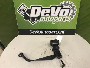 Used Rear seatbelt tensioner, left Opel Astra H (L48) Price on request offered by DeVo Autoparts
