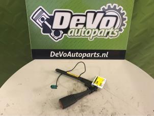 Usagé Insertion ceinture de sécurité avant droite Opel Astra H SW (L35) 1.3 CDTI 16V Ecotec Prix sur demande proposé par DeVo Autoparts