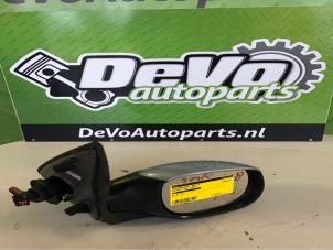 Used Wing mirror, right Peugeot 206 (2A/C/H/J/S) Price on request offered by DeVo Autoparts