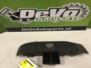 Used Jack Peugeot 206 (2A/C/H/J/S) Price on request offered by DeVo Autoparts