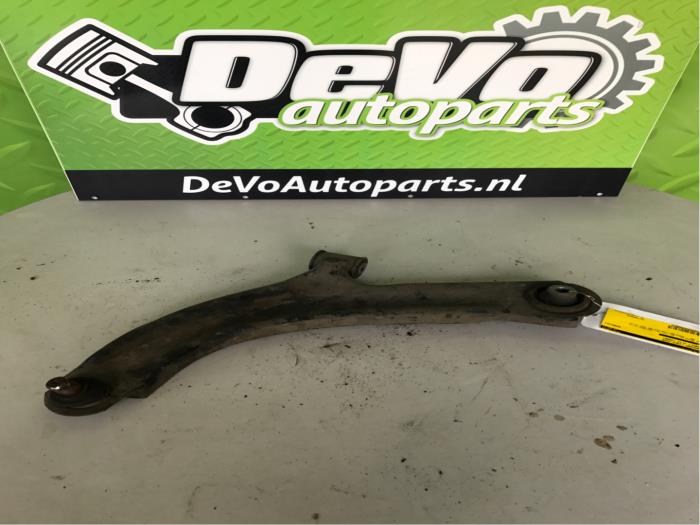 Front wishbone, left from a Renault Clio III (BR/CR)  2008