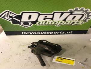 Used Front brake calliper, left Peugeot 307 (3A/C/D) Price on request offered by DeVo Autoparts