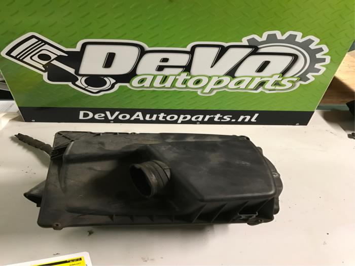 Gebrauchte Luftfiltergehäuse Opel Zafira Mk.II (M75) 1.9 CDTI Preis auf Anfrage angeboten von DeVo Autoparts