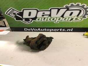 Usagé Etrier de frein (pince) avant droit Opel Astra H (L48) 1.4 16V Twinport Prix sur demande proposé par DeVo Autoparts