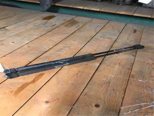Used Set of gas struts for boot Opel Corsa C (F08/68) 1.2 16V Price on request offered by DeVo Autoparts