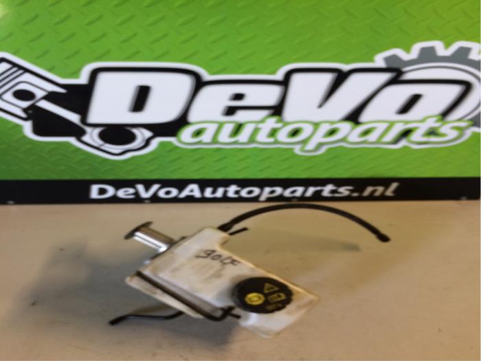Gebrauchte Hauptbremszylinder Volkswagen Golf VII (AUA) 1.4 TSI 16V Preis auf Anfrage angeboten von DeVo Autoparts