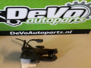 Used Rear brake calliper, left Volkswagen Golf VII (AUA) 1.4 TSI 16V Price on request offered by DeVo Autoparts