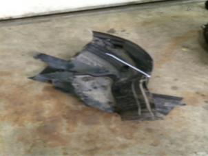 Used Wheel arch liner Mercedes C (W203) 2.0 C-180 16V Price on request offered by DeVo Autoparts