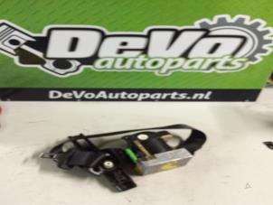 Used Seatbelt tensioner, right Mercedes C (W203) 2.0 C-180 16V Price on request offered by DeVo Autoparts