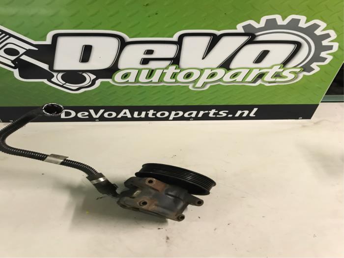 Usagé Pompe de direction Ford Fiesta 5 (JD/JH) 1.25 16V Prix sur demande proposé par DeVo Autoparts