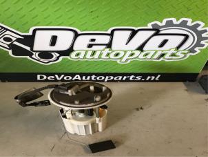 Used Electric fuel pump Opel Corsa D 1.4 16V Twinport Price on request offered by DeVo Autoparts
