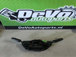 Usagé Commutateur combi colonne de direction Opel Corsa D 1.4 16V Twinport Prix sur demande proposé par DeVo Autoparts