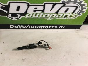 Used Ignition switch contact block Peugeot 407 SW (6E) 2.0 HDiF 16V Price on request offered by DeVo Autoparts