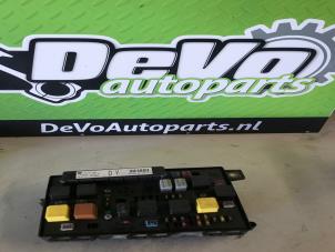Usagé Boîte à fusibles Opel Astra H SW (L35) 1.7 CDTi 16V Prix sur demande proposé par DeVo Autoparts