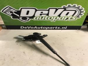 Used Rear wiper motor Volkswagen Golf VII (AUA) 1.4 TSI 16V Price on request offered by DeVo Autoparts