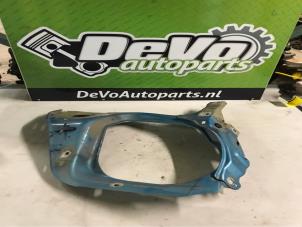 Used Headlight frame, left Opel Meriva 1.6 Price on request offered by DeVo Autoparts