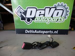 Used Rear seatbelt buckle, centre Citroen C4 Berline (LC) 2.0 HDi 16V 138 Price on request offered by DeVo Autoparts