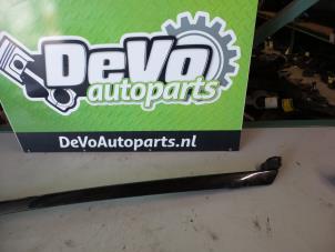 Used A-pillar cover, right Citroen C4 Berline (LC) 2.0 HDi 16V 138 Price on request offered by DeVo Autoparts