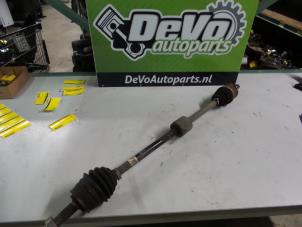 Usagé Arbre de transmission avant droit Opel Corsa D 1.2 16V Prix sur demande proposé par DeVo Autoparts