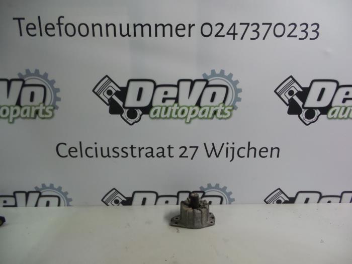Used Engine mount Alfa Romeo 147 (937) 1.6 Twin Spark 16V Price on request offered by DeVo Autoparts