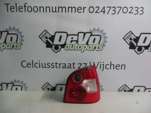 Usados Luz trasera derecha Volkswagen Polo IV (9N1/2/3) 1.4 TDI 75 Precio de solicitud ofrecido por DeVo Autoparts