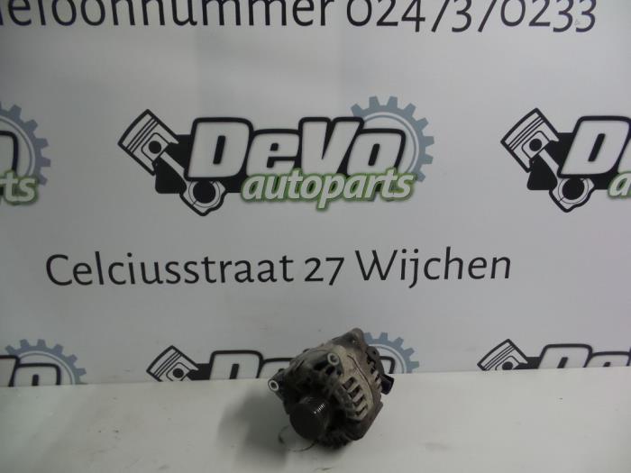 Begagnade Dynamo Citroen C4 Berline (LC) 1.6 HDi 16V 110 Pris € 90,75 Inklusive moms erbjuds av DeVo Autoparts