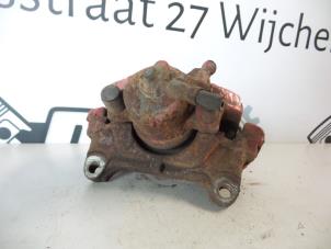Used Front brake calliper, right Seat Leon (1P1) 2.0 TDI 16V FR Price on request offered by DeVo Autoparts