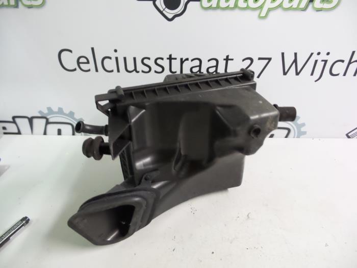 Begagnade Luftfilterhus Opel Astra J Sports Tourer (PD8/PE8/PF8) 1.7 CDTi 16V Pris på förfrågan erbjuds av DeVo Autoparts