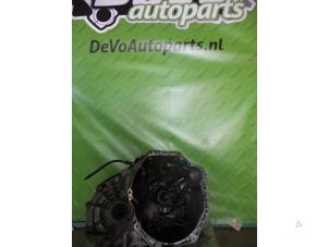Used Gearbox Renault Scénic III (JZ) 1.6 Energy dCi 130 Price on request offered by DeVo Autoparts