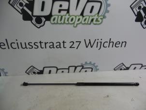 Used Bonnet gas strut, left Volkswagen Golf VI (5K1) 1.6 TDI 16V Price on request offered by DeVo Autoparts