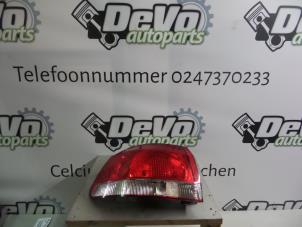 Używane Tylne swiatlo pozycyjne lewe Volkswagen Golf VI (5K1) 1.6 TDI 16V Cena na żądanie oferowane przez DeVo Autoparts