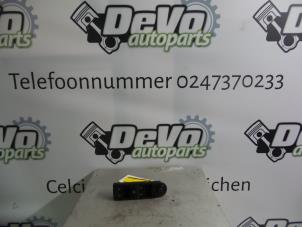 Used Multi-functional window switch Volkswagen Golf VI (5K1) 1.6 TDI 16V Price on request offered by DeVo Autoparts