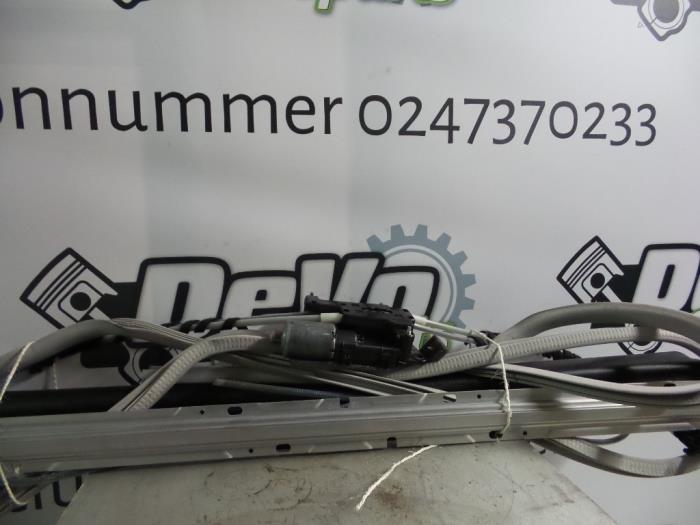 Używane Daszek Citroen C4 Berline (LC) 1.6 HDi 16V 110 Cena na żądanie oferowane przez DeVo Autoparts