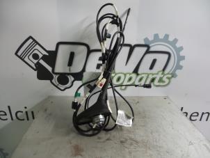 Used Antenna Citroen C4 Picasso (UD/UE/UF) 1.6 HDi 16V 110 Price on request offered by DeVo Autoparts