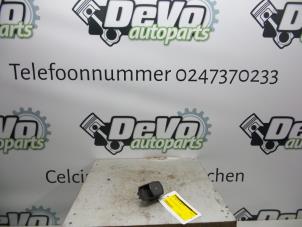 Używane Przelacznik elektrycznej szyby Opel Corsa D 1.3 CDTi 16V ecoFLEX Cena na żądanie oferowane przez DeVo Autoparts